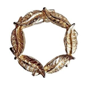 Vintage Wreath Brooch Pin Leaf Leaves Round 1960s Gold Tone Measures